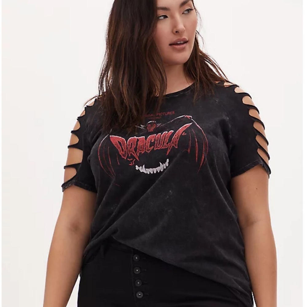 Slashed Shoulder Dracula Top